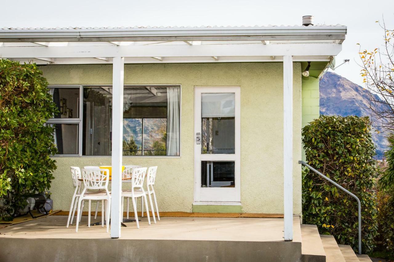 Villa Retro With A View Wanaka Exterior foto